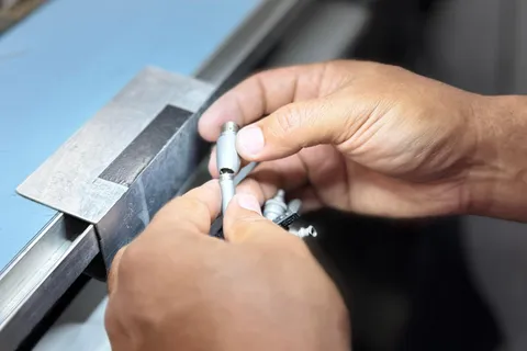 Óticas e Endoscópios